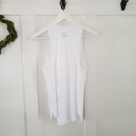 Old navy xs workout tank - Picture 3 of 4